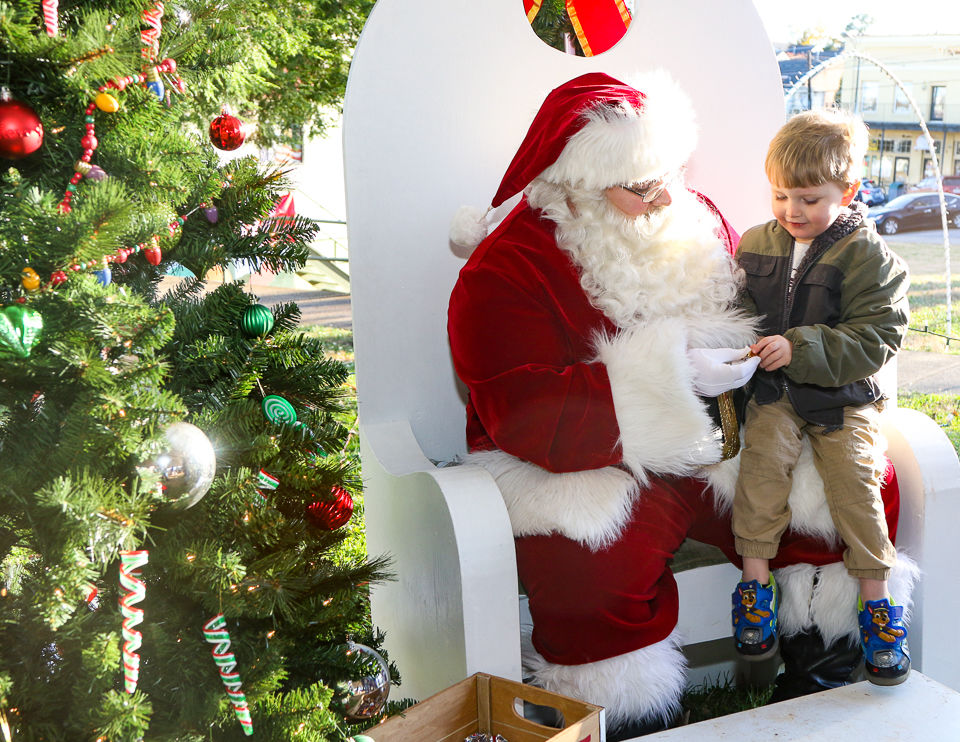 Winter Carnival _ Santa 11-24-19-8507.JPG